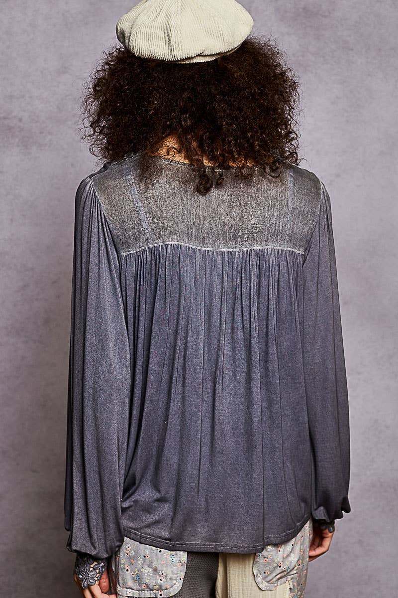 Pol Clothing - Wholesale Blouse - Women's - Long Sleeve Contrast Floral Lace Crochet V-Neck Top20