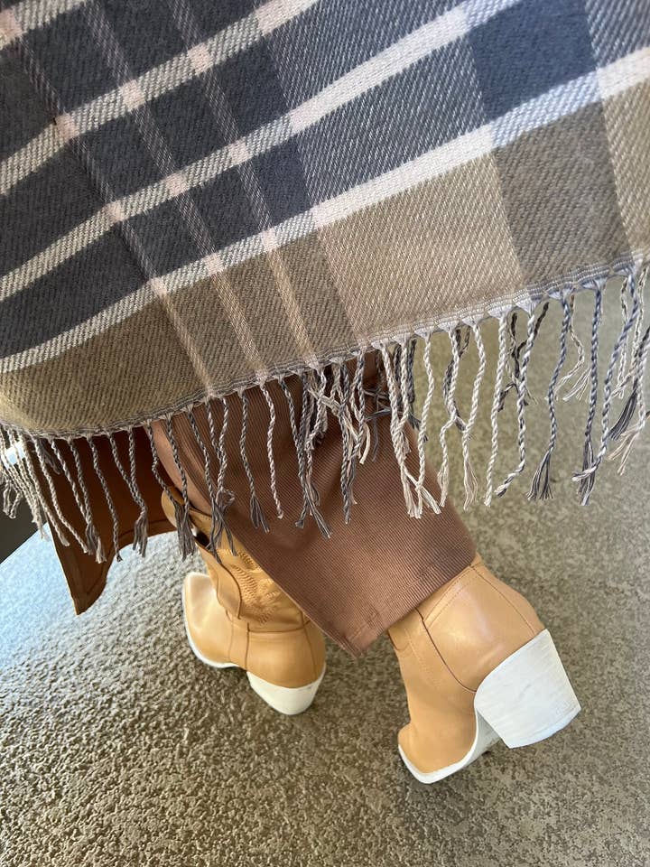 Justin & Taylor - Vente Kimono – femme - Tous enregistrés | Kimono à carreaux avec bordure à franges6