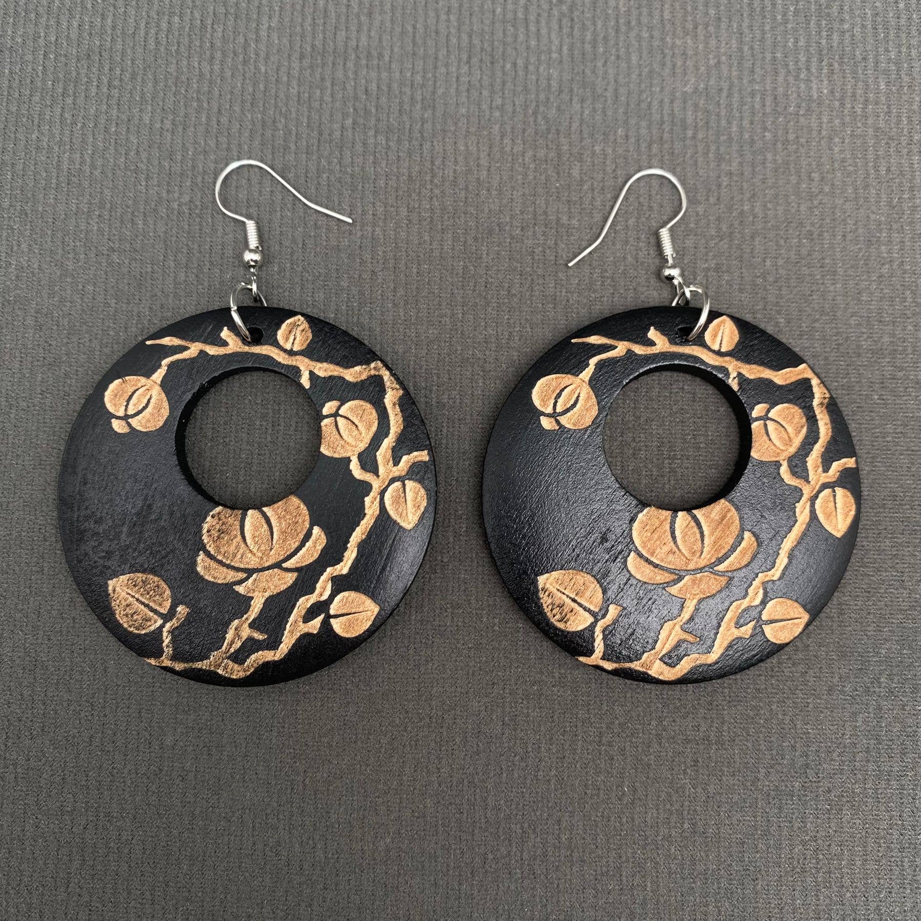 Mio Queena - Wholesale Dangle Earrings - Carving Pattern Wooden Round Dangle Earrings3