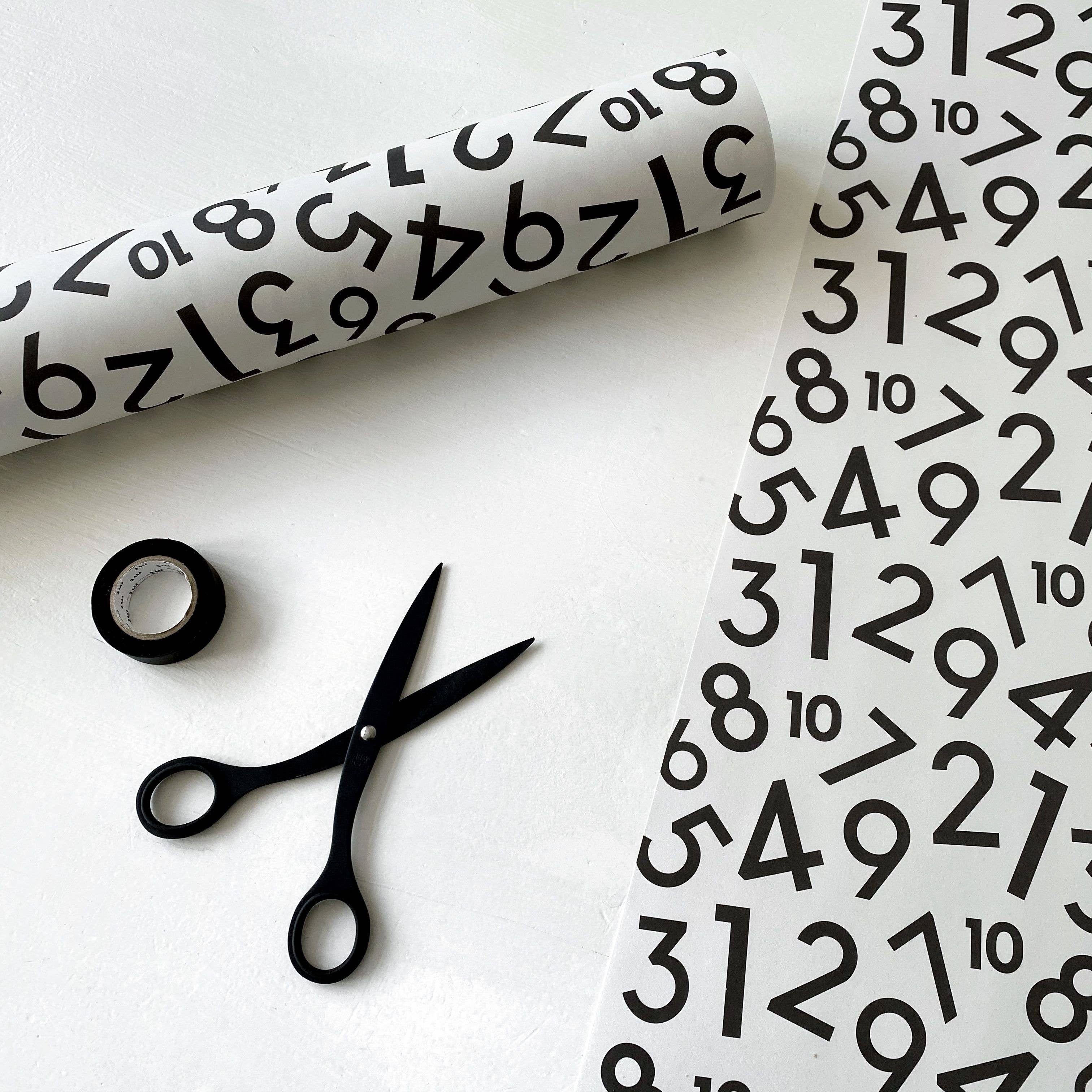 Kinshipped - Wholesale Wrapping Paper Roll - NUMBER GIFT WRAP2