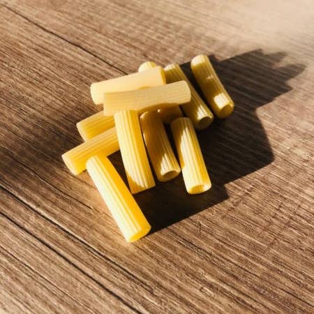 Le Colline UG - Wholesale Pasta - Traditional Maccheroni Pasta from Italy | 500g - 1.1 lbs1