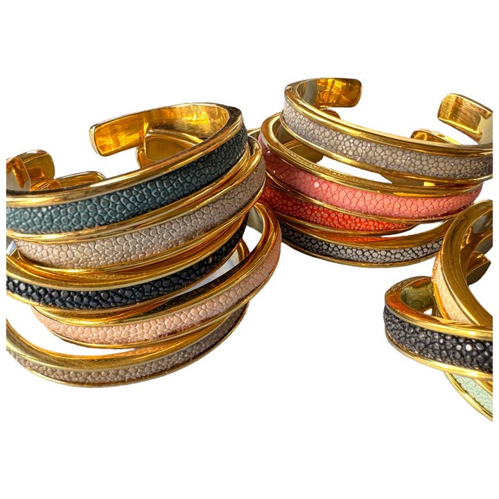 SLIM Yellow Gold cuff With Shagreen Inlay for wholesale by VIVO