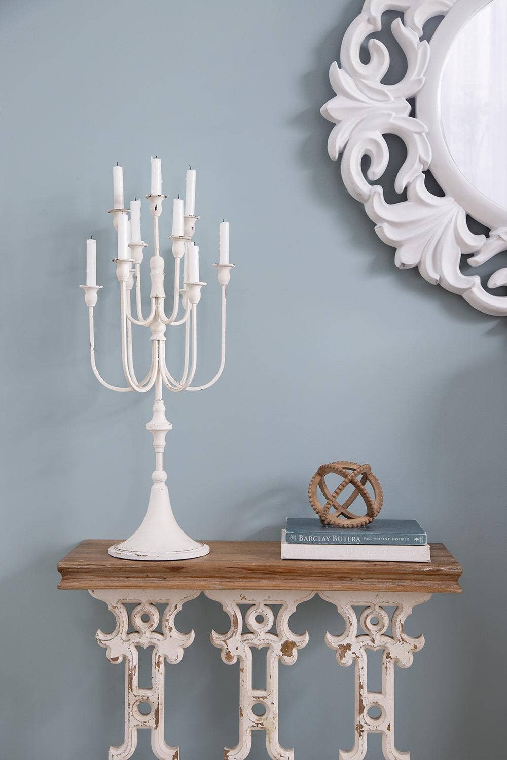 A&B Home Group Inc. – Großhandel Kerzenhalter – 13x10,5x30" Weißer Eisen 11-flammiger Kandelaber - Weiß3