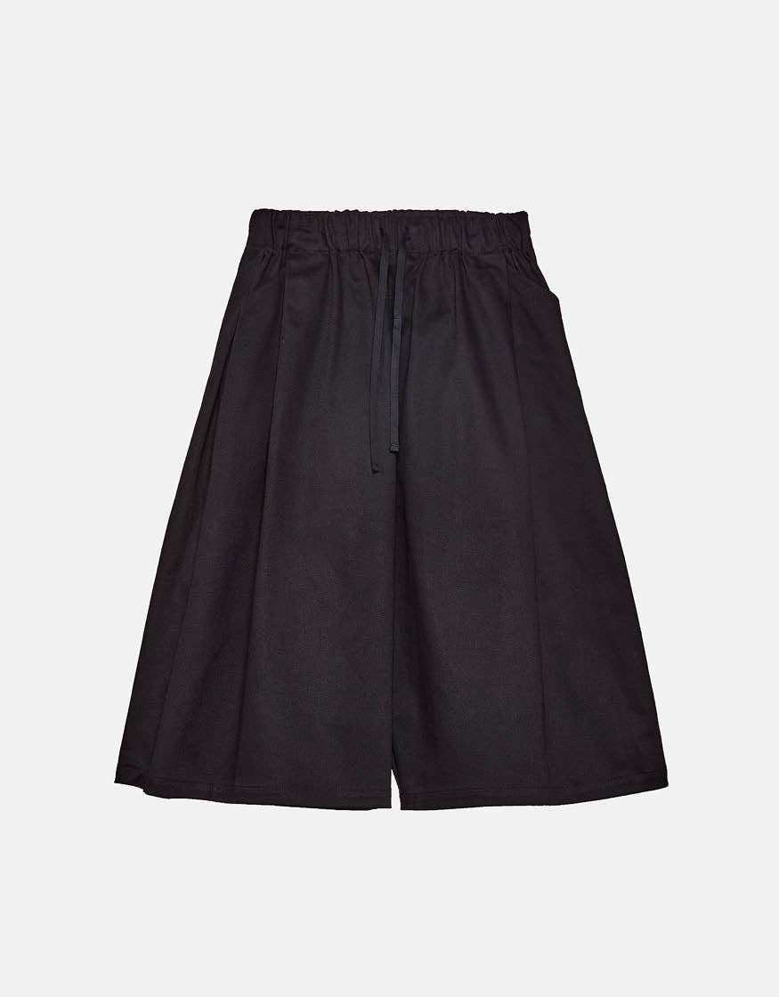 Cèucle - Wholesale Shorts - Women's - LONG SHORTS CHAPTER 2 _ BLACK2