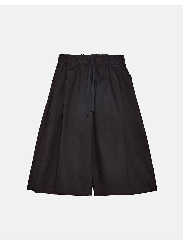 Cèucle - Wholesale Shorts - Women's - LONG SHORTS CHAPTER 2 _ BLACK2
