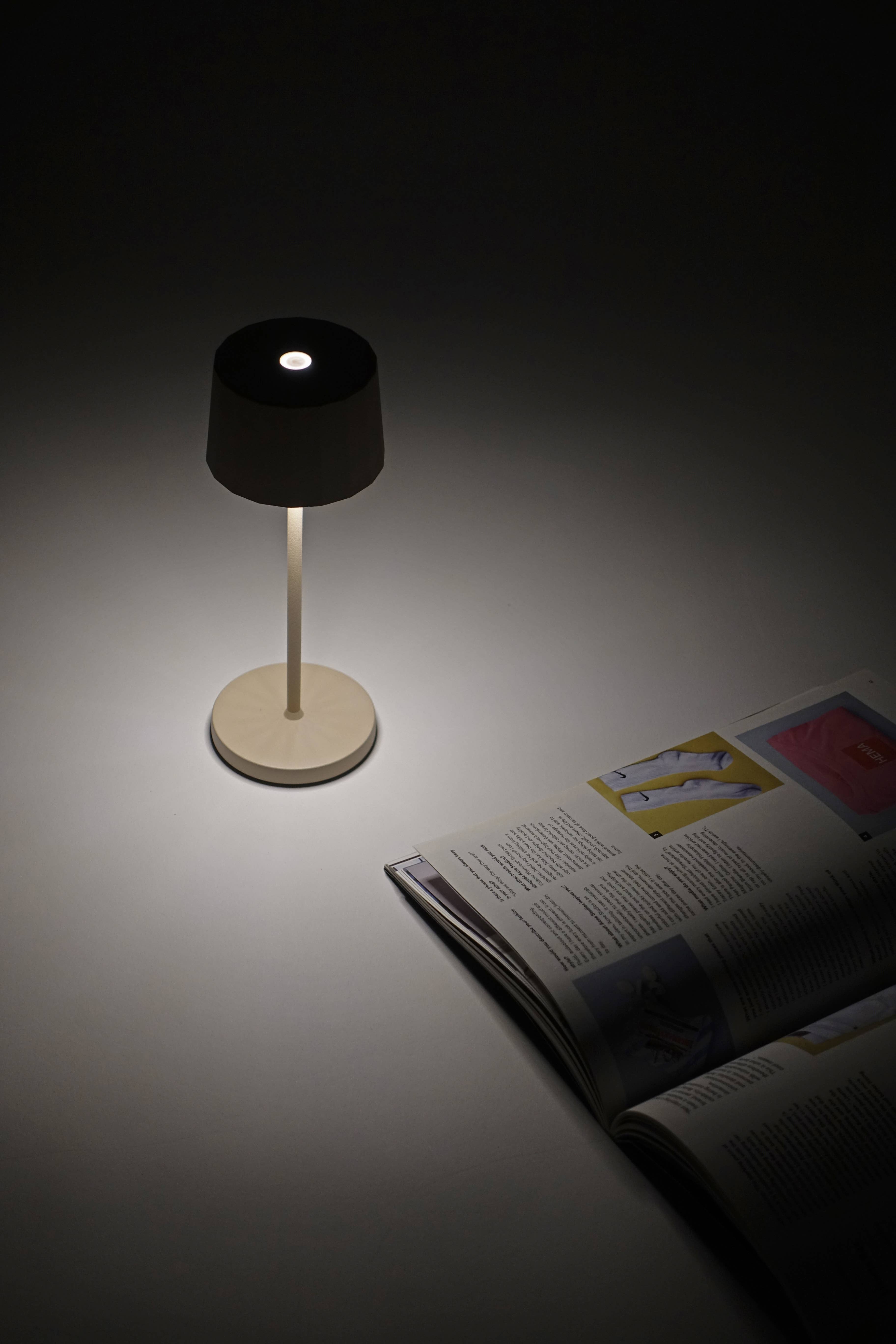 PDM Brand - Wholesale Accent/Desk Lamp - Rechargeable Wireless Lamp – Dimmable + Portable Light3