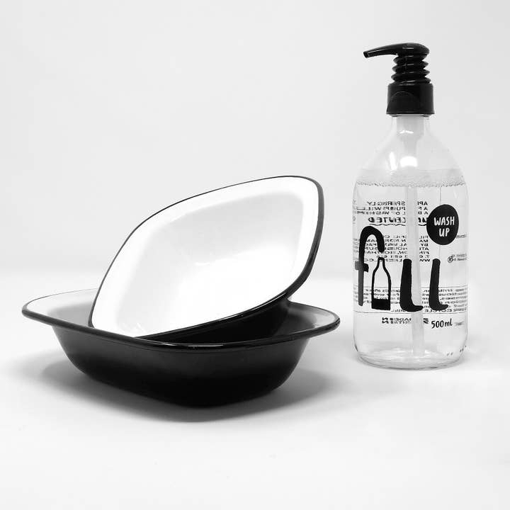 FILL REFILL CO – wholesale Multi-surface cleaner – Messy Xmas - Plastic free holiday clean up kit.3