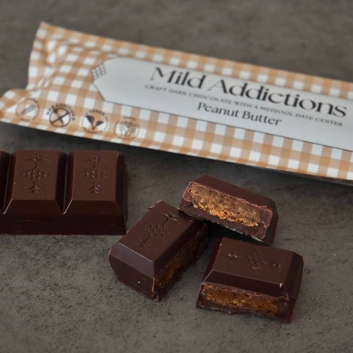 Mild Addictions - Wholesale Chocolate Bar - Natural Dark Chocolate PB Medjool Date Center (4.5oz)