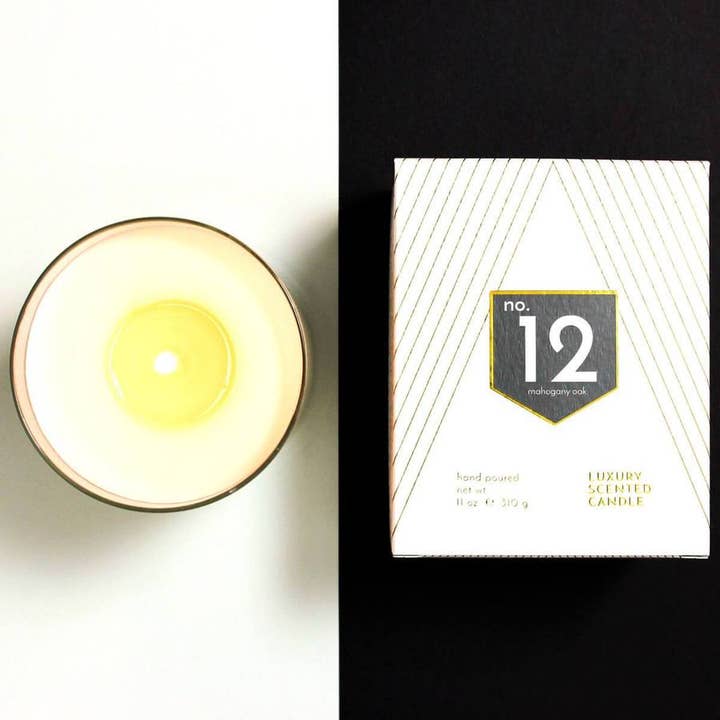 Bougie soja parfumée chêne acajou n° 12 pour la vente par ACDC Co.