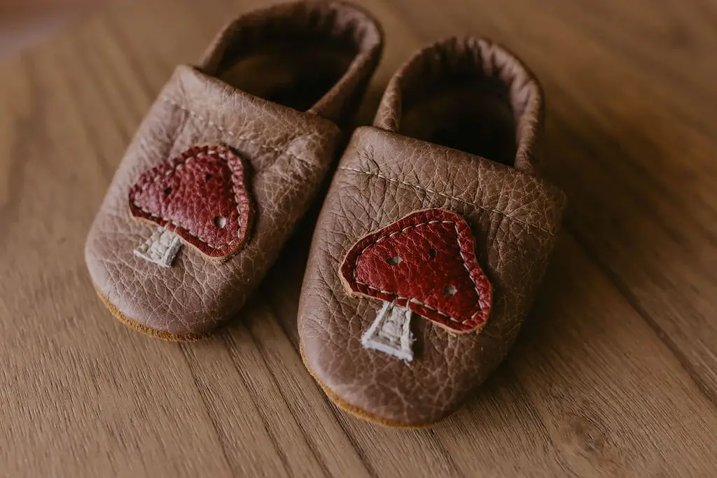 Starry Knight Design - Wholesale Moccasins - Kids - Mushrooms on Chai Leather Shoes Moccs Baby and Toddler2