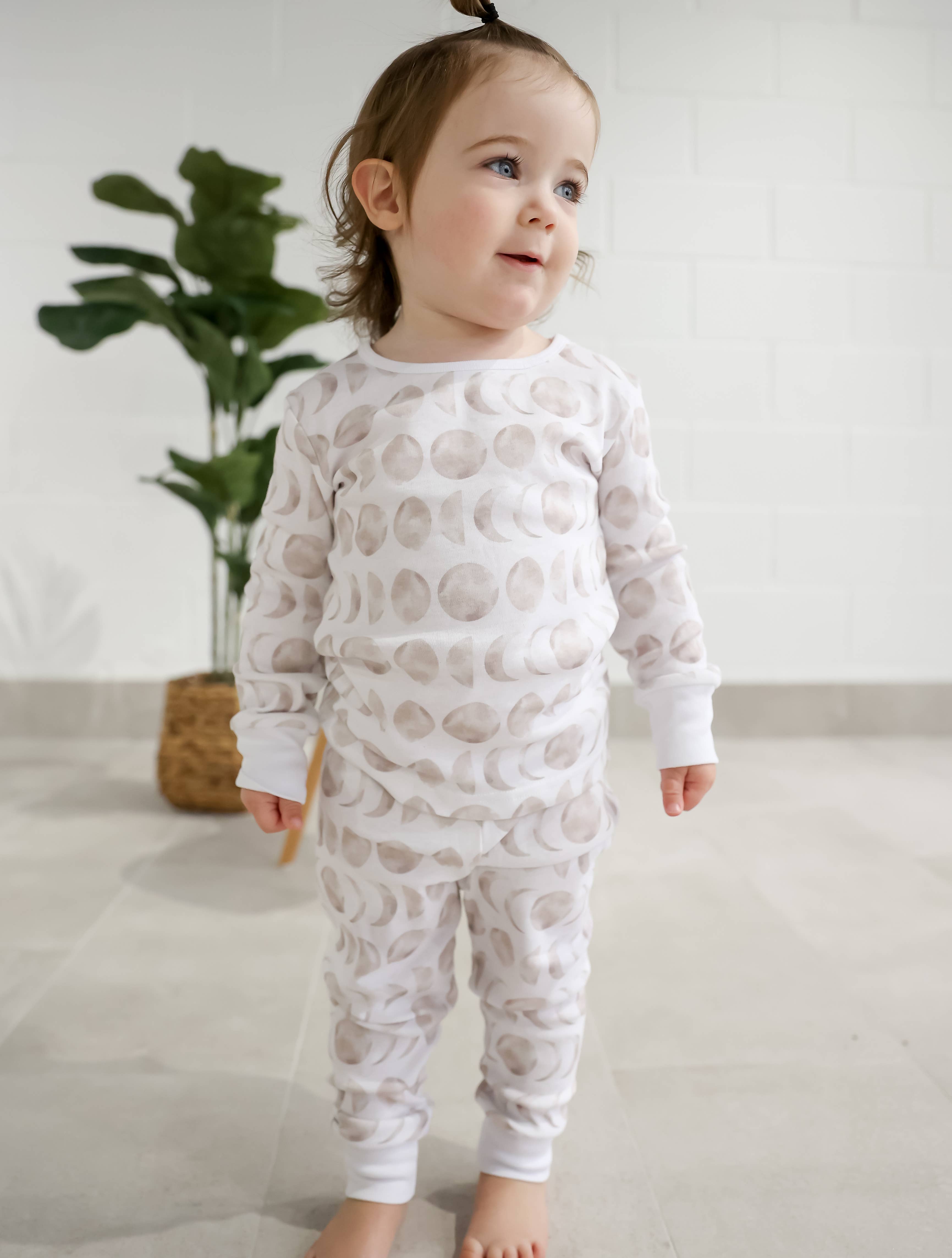 Gaia Baby Goods - Wholesale Pyjamaset - Kinderen - Pyjama van biologisch katoen voor baby's en peuters in Luna Moon-print6