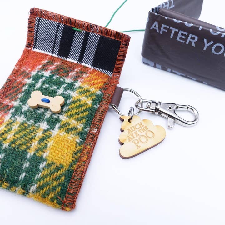 Auch Aye The Poo - Oranje Tartan voor wholesale door Bertie Girl