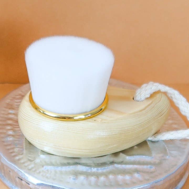 Aumyana - Wholesale Facial Cleanser - Face brush0