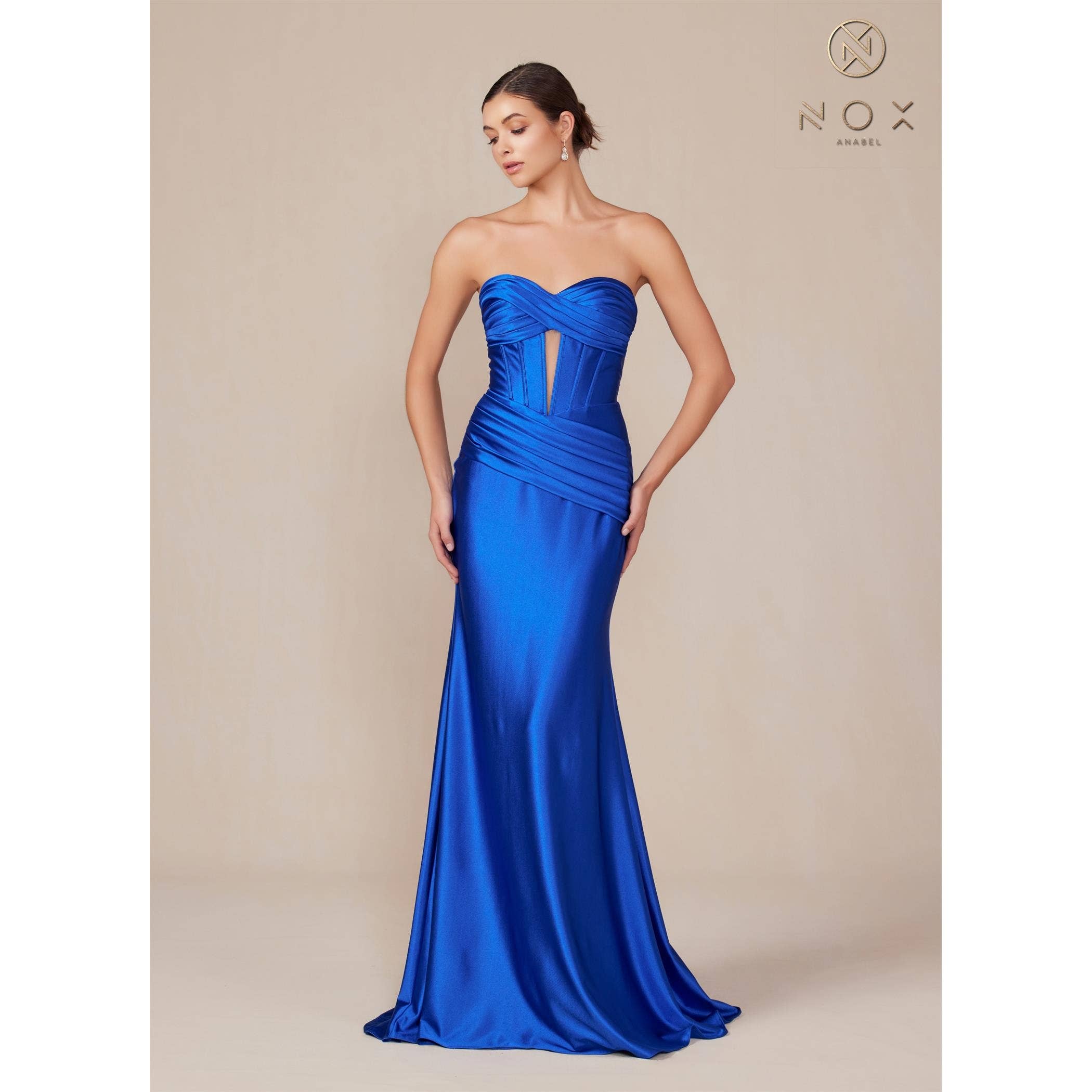 Noxanabel - Wholesale Formele jurk - Dames - Noxanabel satijnen strapless jurk met aansluitende pasvorm T150019