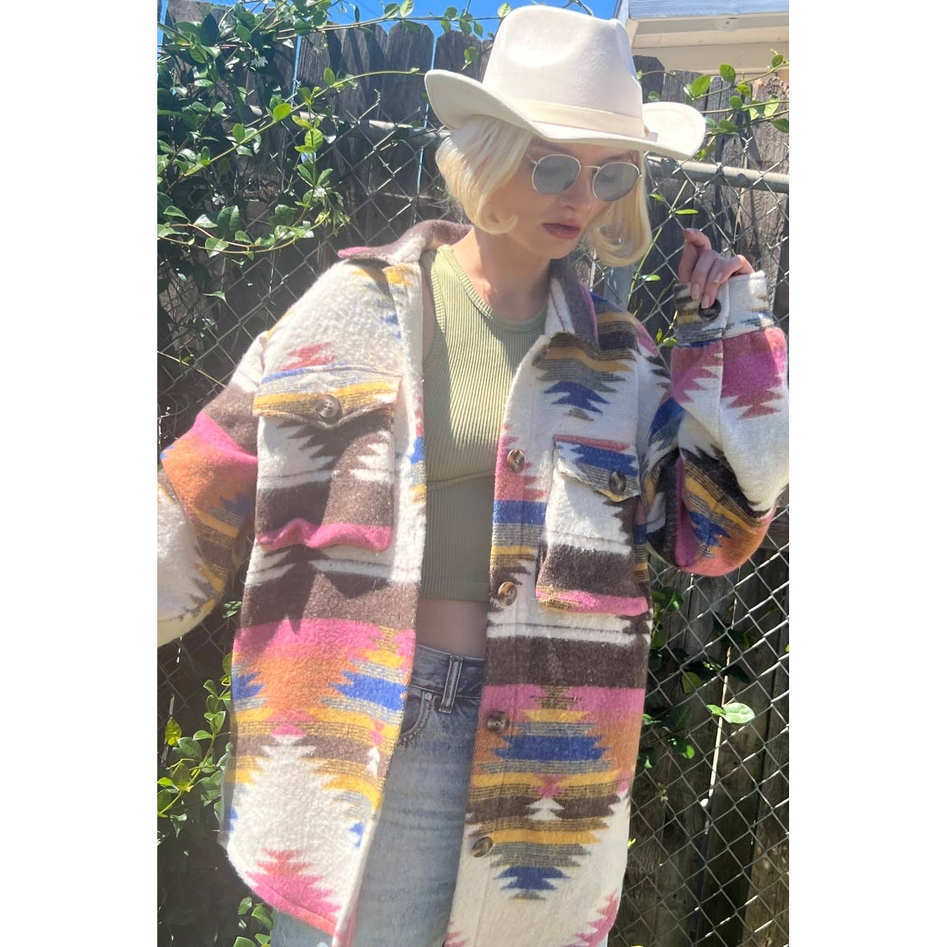 Mapcie - Wholesale Jacket - Women's - AZTEC JACQUARD SHACKET WITH POCKET15