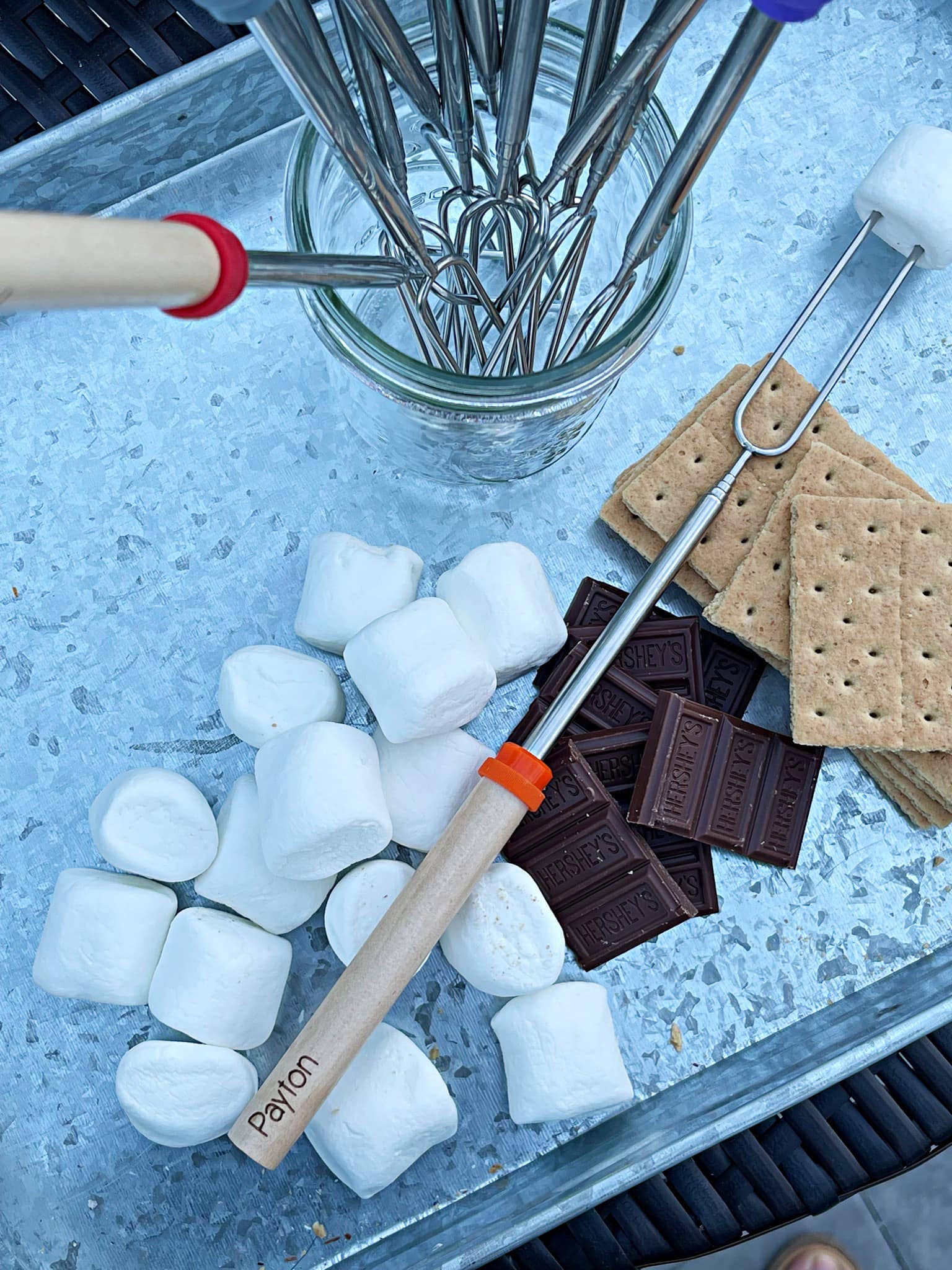 Lasting Impressions CT – wholesale Outdoor grill tools – Wholesale S'mores Campfire Roasting Sticks - Personalized2