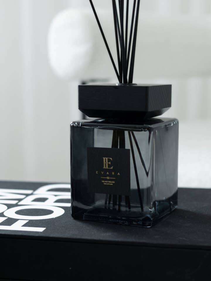 Evara Velvet Rouge Black Reed Diffuser Set - 1000ml for wholesale by Chloe Jade Home