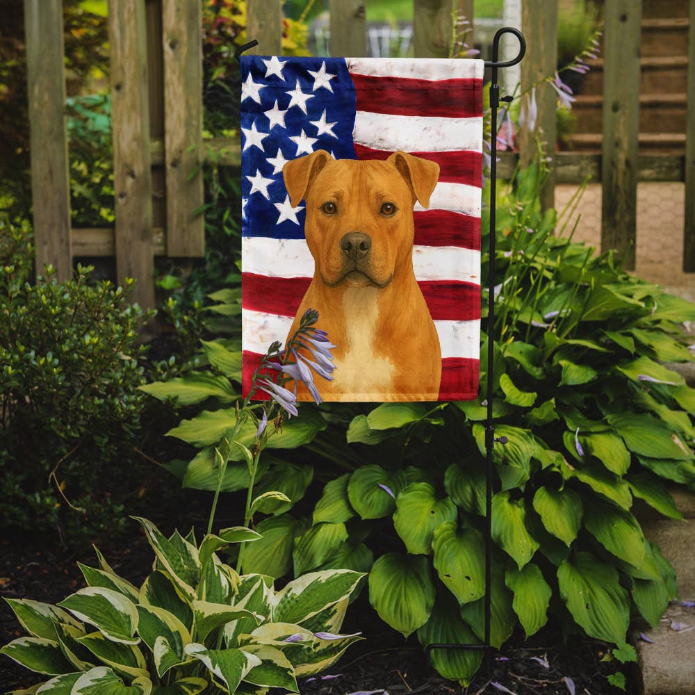 Caroline's Treasures – Großhandel Flagge – Rehkitz American Staffordshire Terrier Amerikanische Flagge Garten Fl0