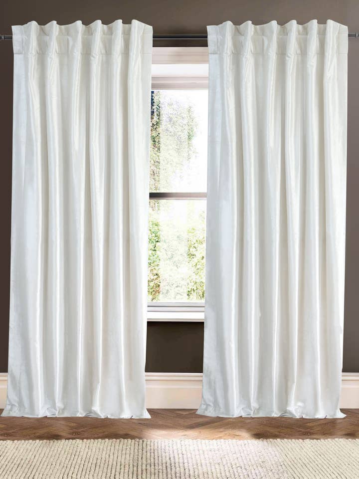 Almindelig Fløjl Birk 96" Fløjlsgardin for engroshandel hos Creative Threads, Inc.