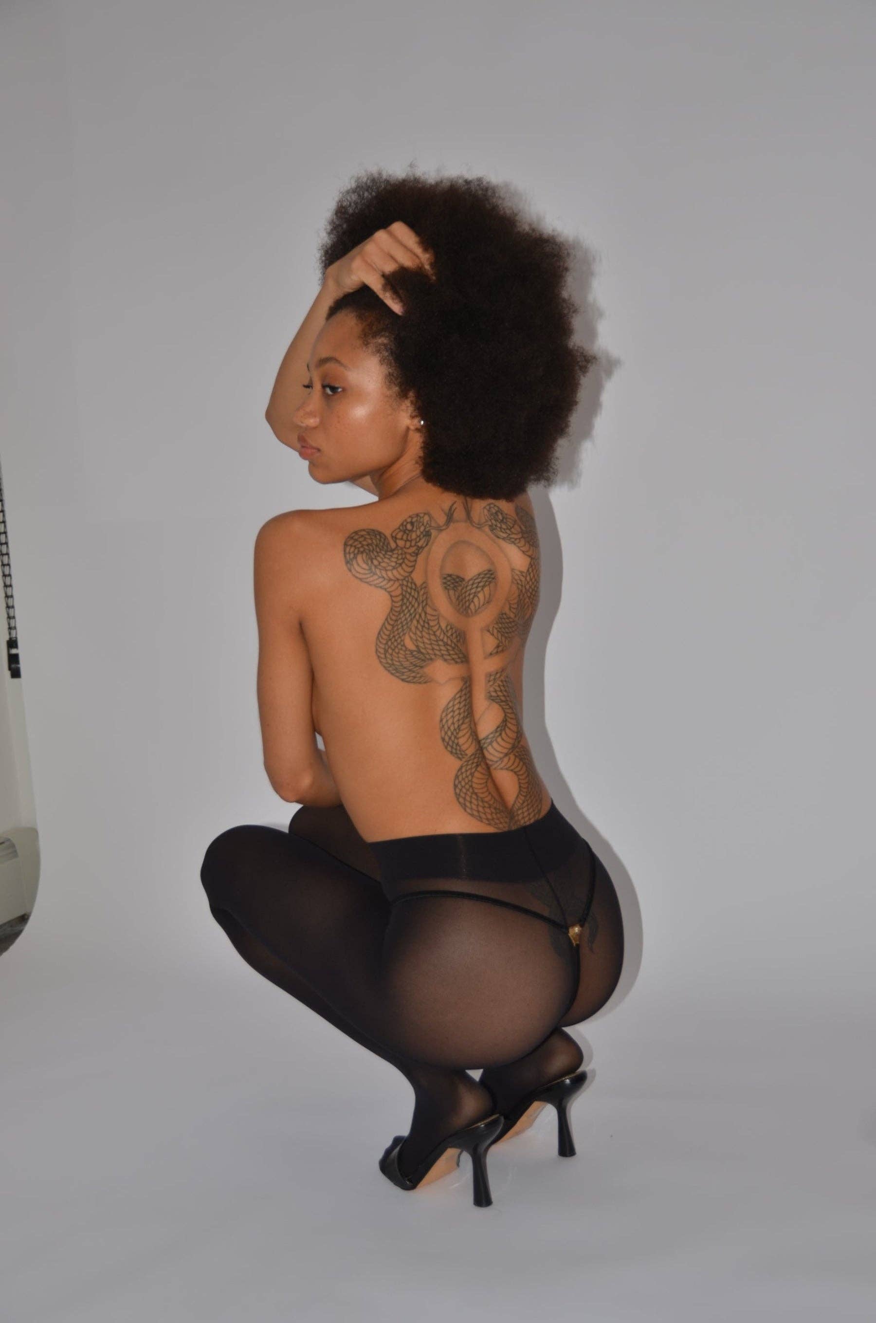 KAT ZARRA - Wholesale Underwear - Women's - Jeweled Thong0