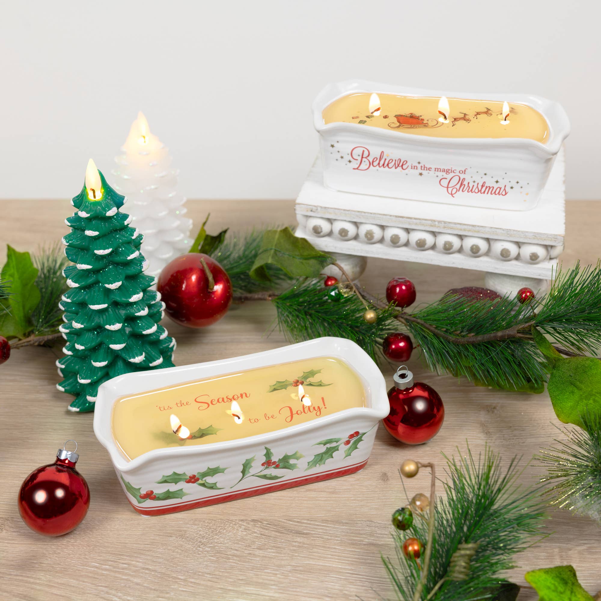 Pavilion – wholesale Jar/filled candle – Holly Jolly - 12 oz - Wax Reveal Triple Wick Candle1