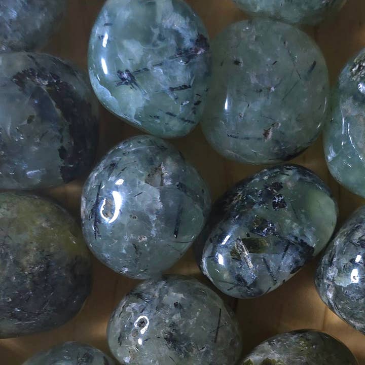 Prehnite Tumble - 1-6 LB Lots for wholesale by Jensen Rocks