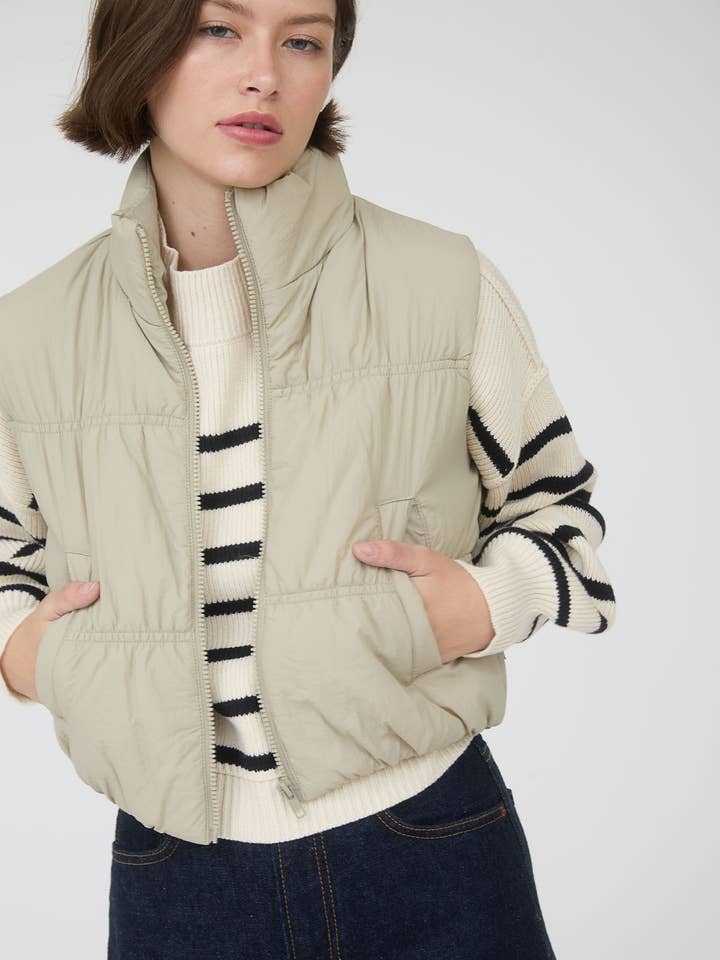 COLLARED ZIP UP CROPPED PUFFER VEST for wholesale by MINE