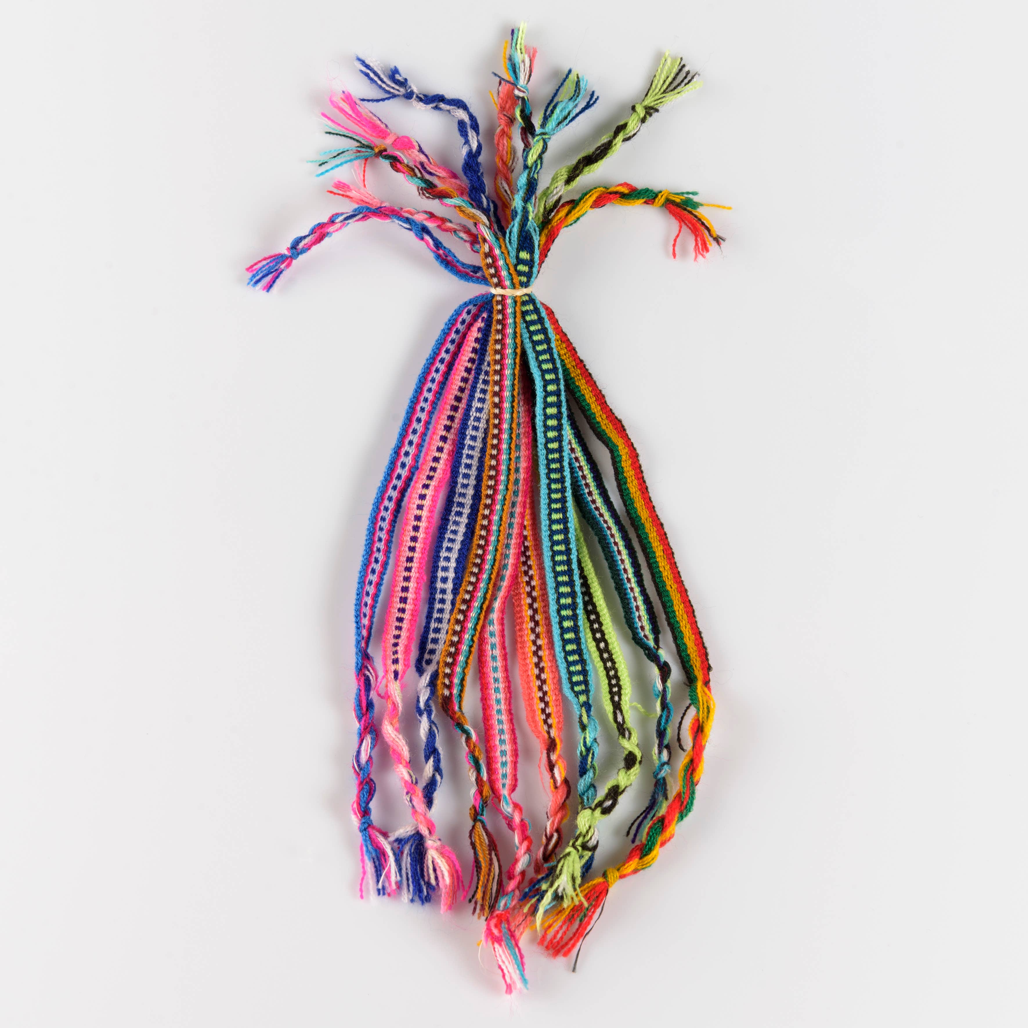 HUAIRURO – Großhandel Gewebtes/geflochtenes Armband – IANI Brasilianisches Armband6