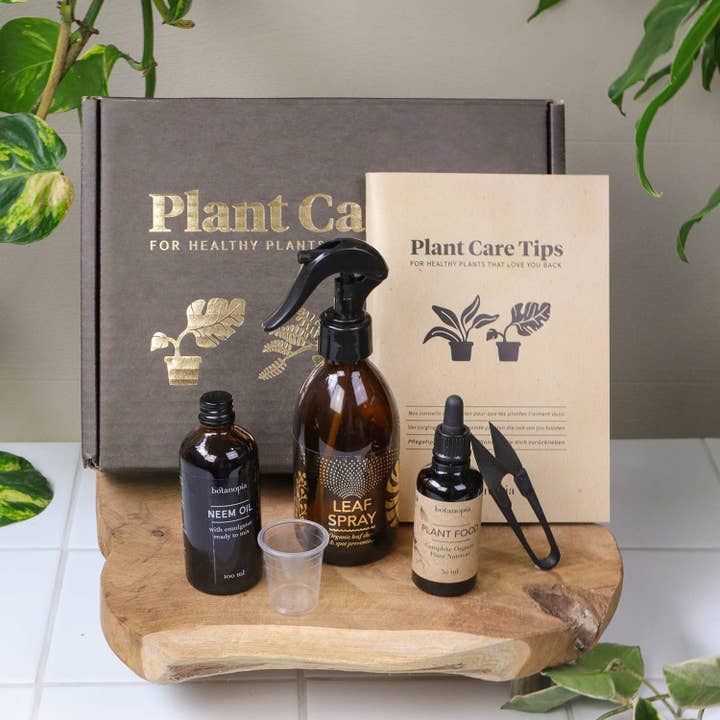Botanopia USA - gifts , decor and cards for plant lovers - Wholesale Plant Mister - Plant Care Kit - for healthy plants that love you back