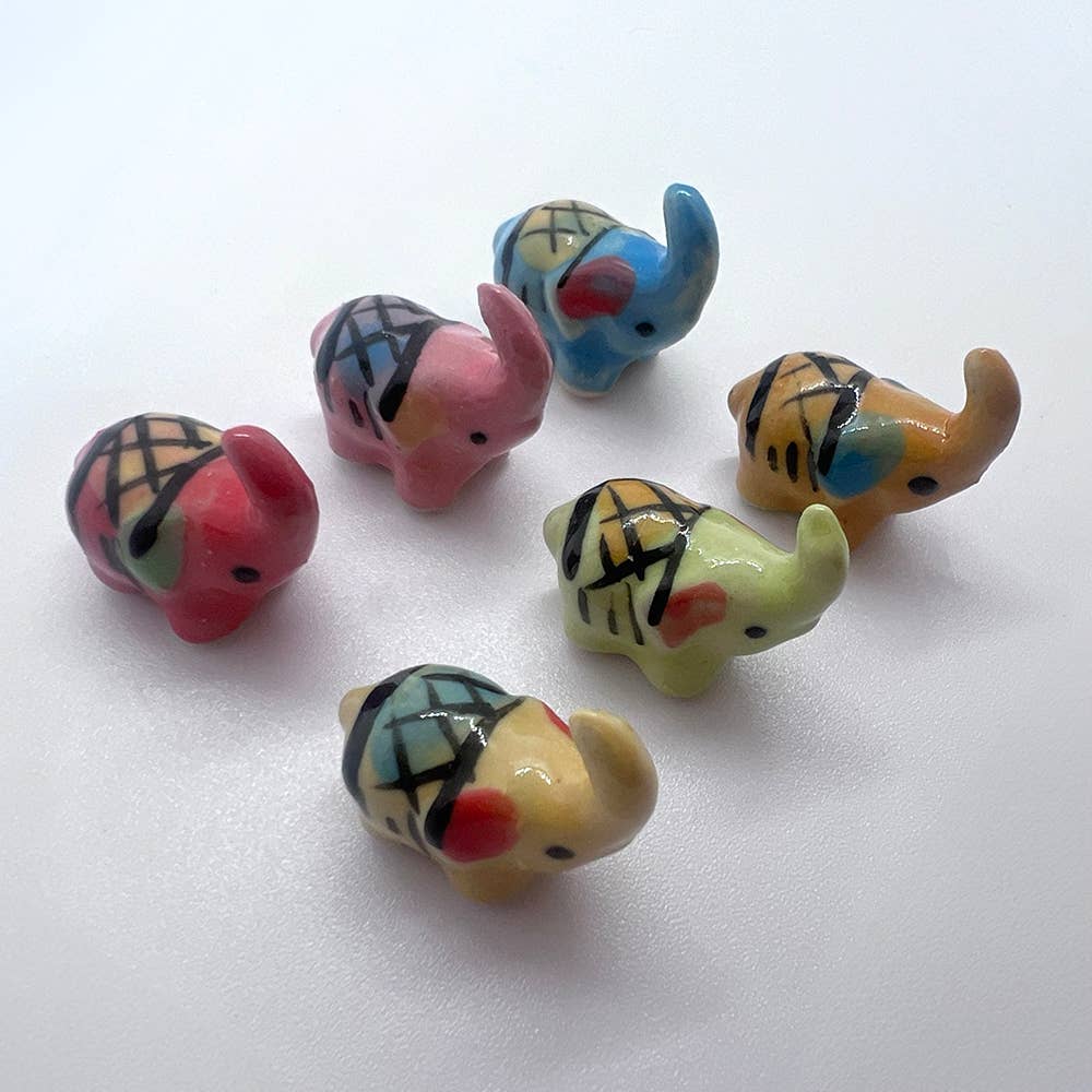 VIE - Wholesale Decorative Figurine - Mini Ceramic Figurine, Assorted Colour, Approx. 2cm200