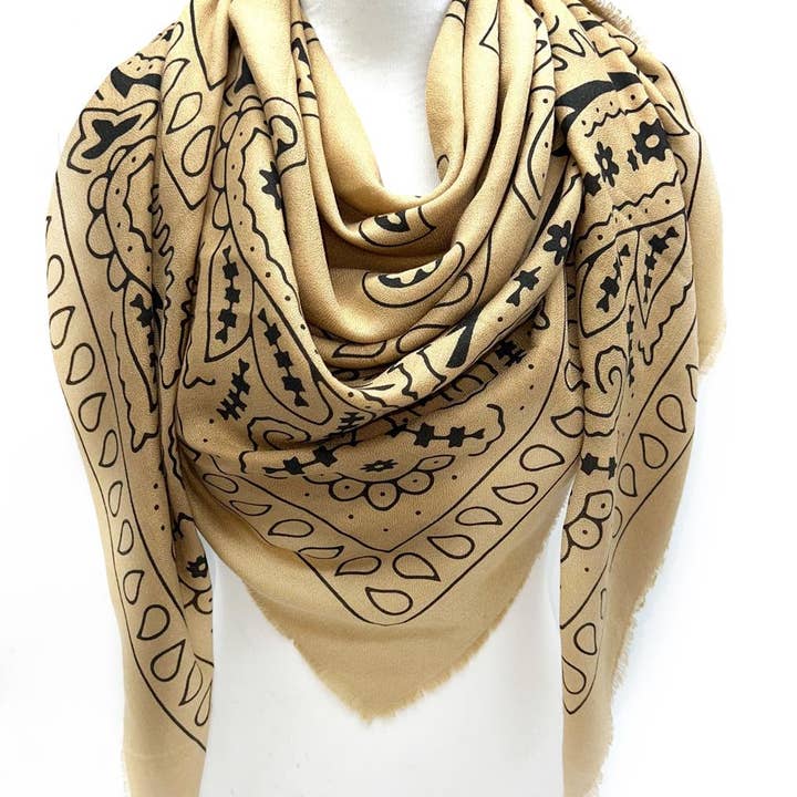 LINETA - Wholesale Scarf - Women's - A-6 Large square scarf with paisley print Fine material2