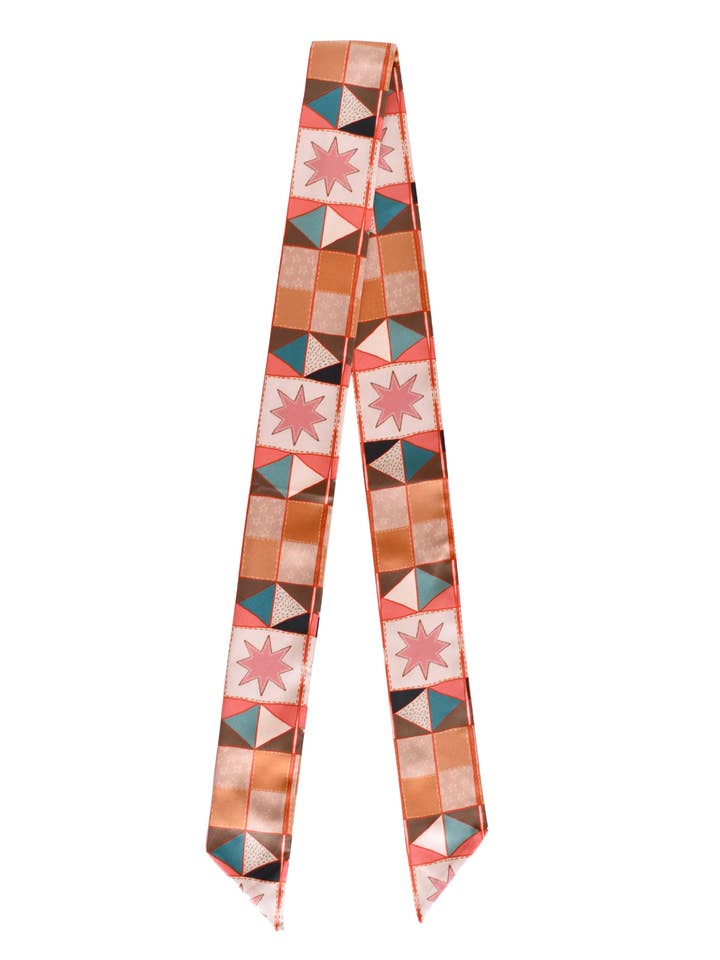Sciarpa Twilly da Cowgirl Western in Seta Patchwork Vintage con Anello Dee e Morso Snaffle per il Giorno dello Spettacolo. per la vendita all'ingrosso da parte di Tirzah Lane Art