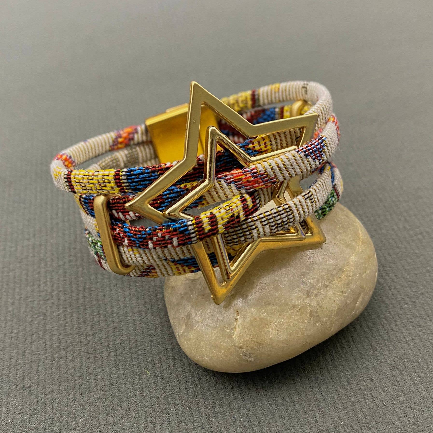 Mio Queena - Wholesale Bangle Bracelet - Star Multi-layer Braided Rope Magnetic Buckle Bracelet - LB0