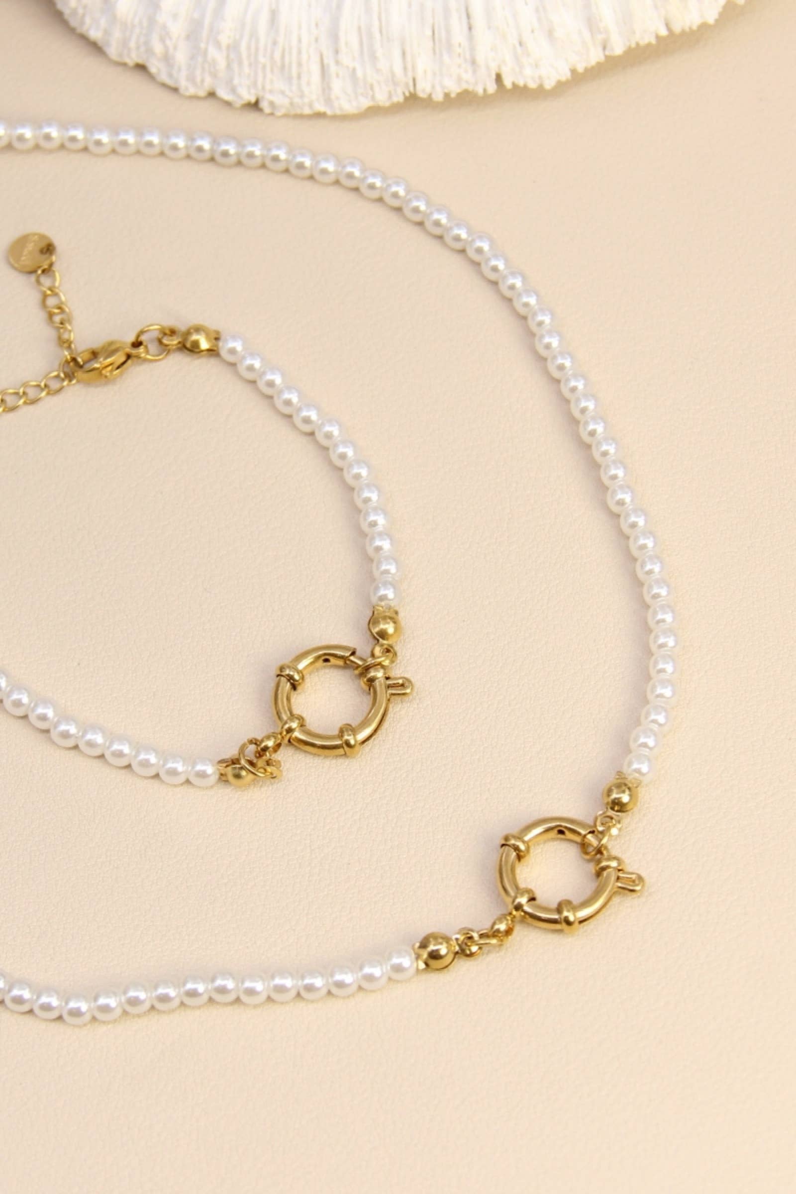 golden Pearl Necklace & Gold Clasp – Timeless Elegance for wholesale on Faire2