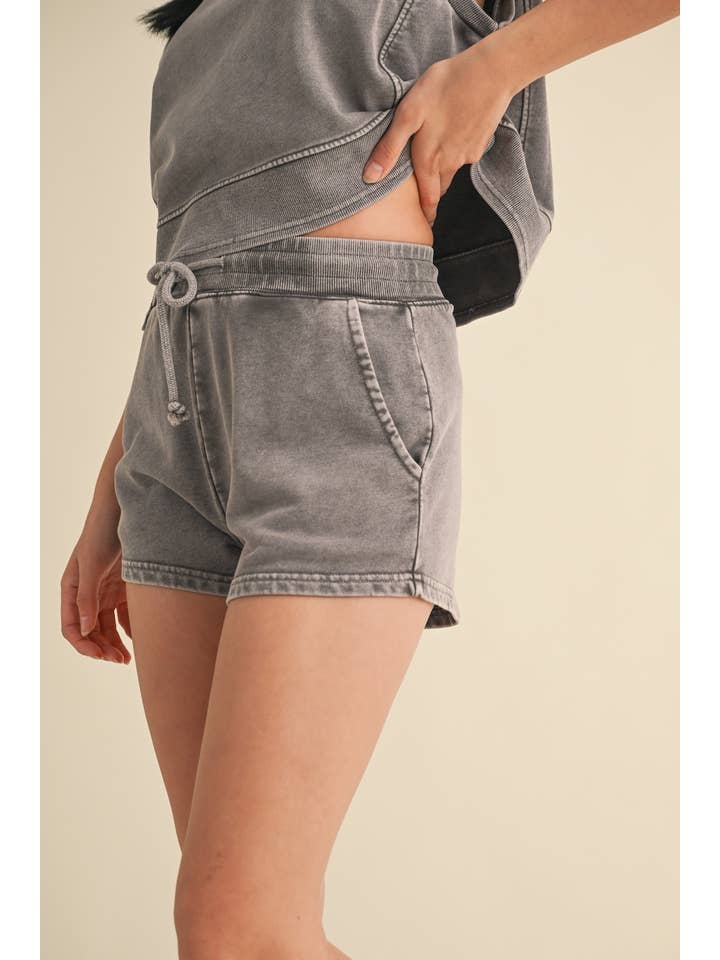 KIMBERLY C - Wholesale Korte broeken - Dames - Mineral Wash Shorts22