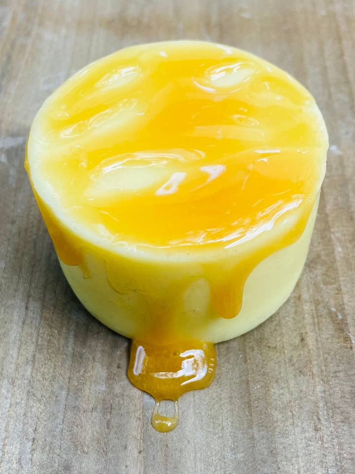 Manuka Honey Face Bar for wholesale by Suela’s Home Remedies