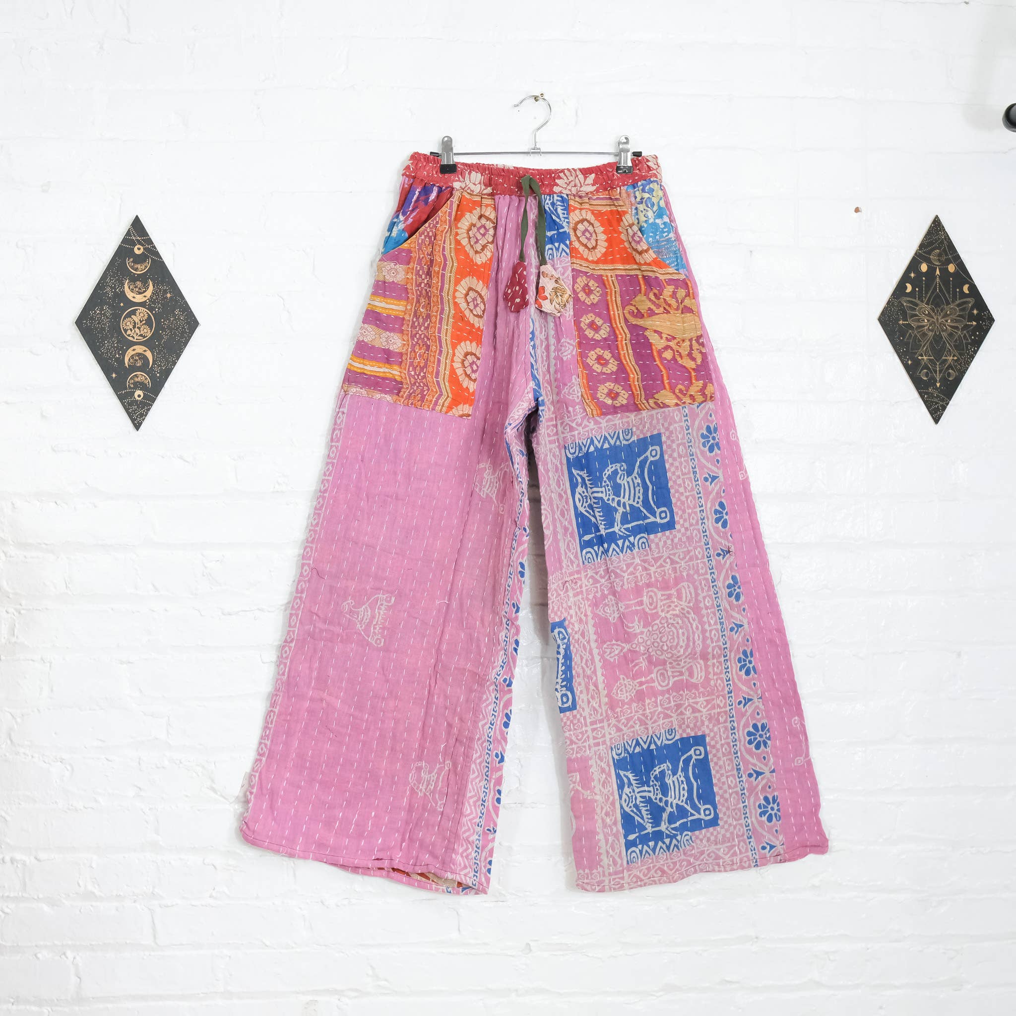 Karma Nepal Crafts – Großhandel Hose – Damen – Handgefertigte Kantha Wendehose mit weitem Bein13