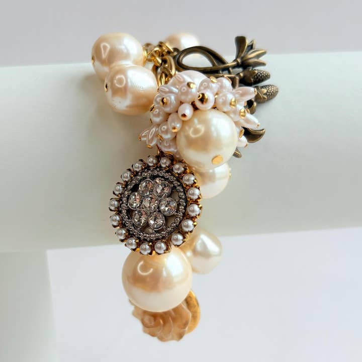 Lenora Dame - Wholesale Charm/dangle bracelet - Pearl and Trinkets Charm Bracelet5