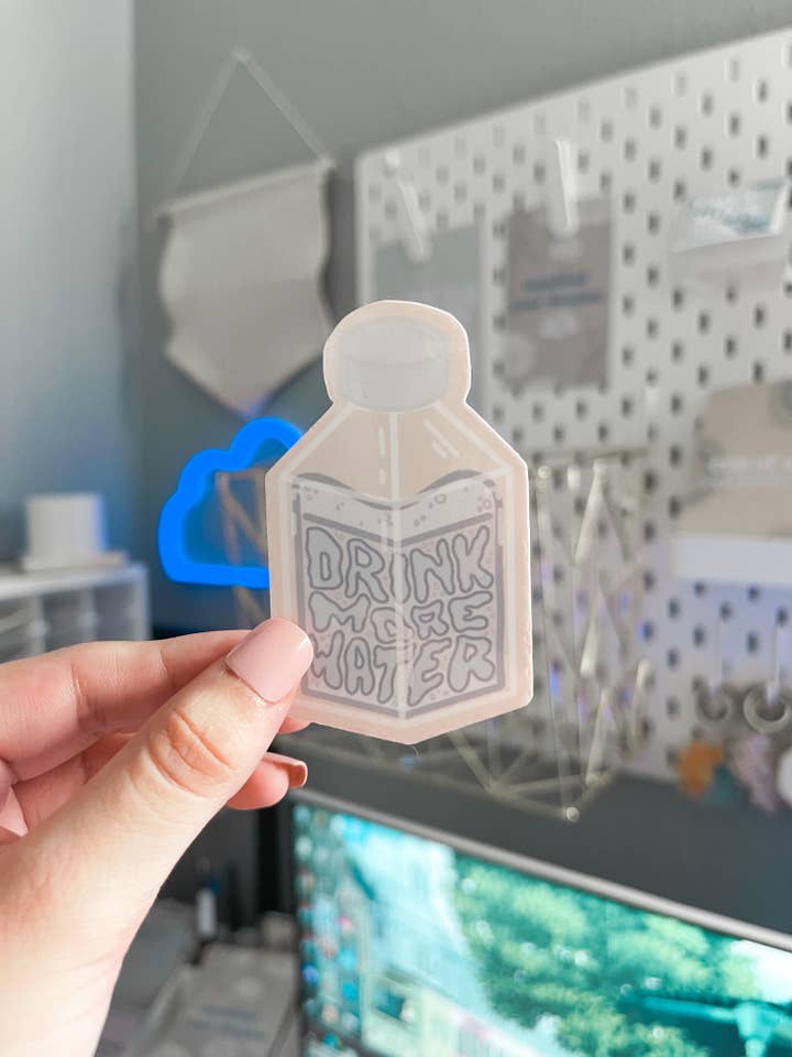 Autocollant Drink More Eau pour la vente par Celestial Bia