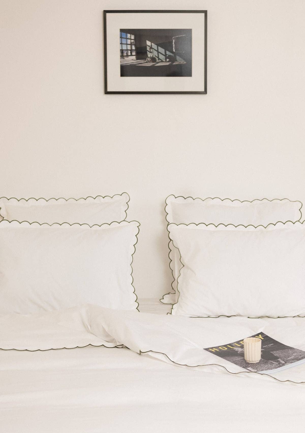 Tomète - Wholesale Duvet Cover - The scalloped duvet cover in white & forest green cotton percale2