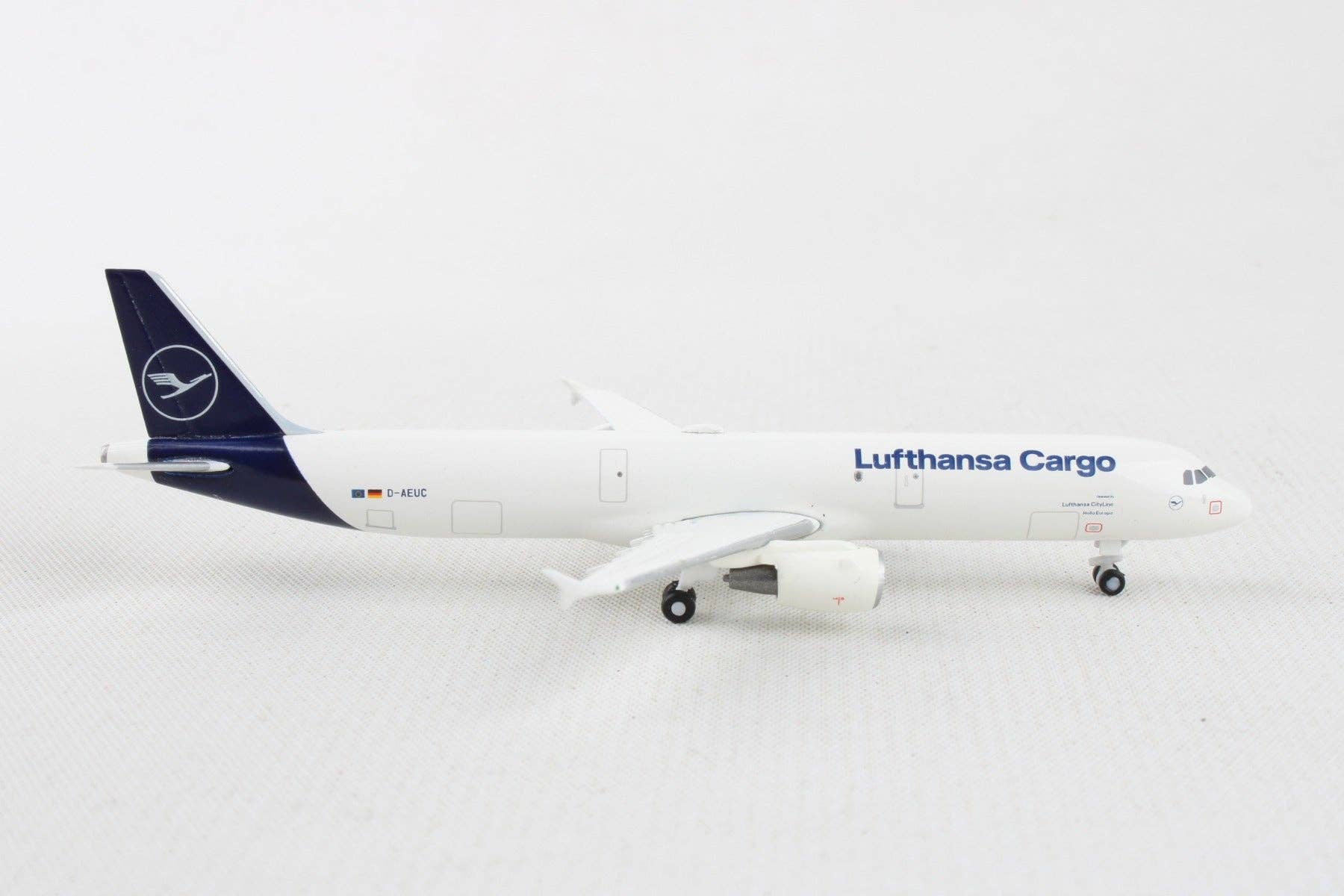 Herpa Lufthansa Cargo Airbus A321P2F - Modellflugzeug 1:500 Sammlerstück Aus Metall Ohne Standfuß