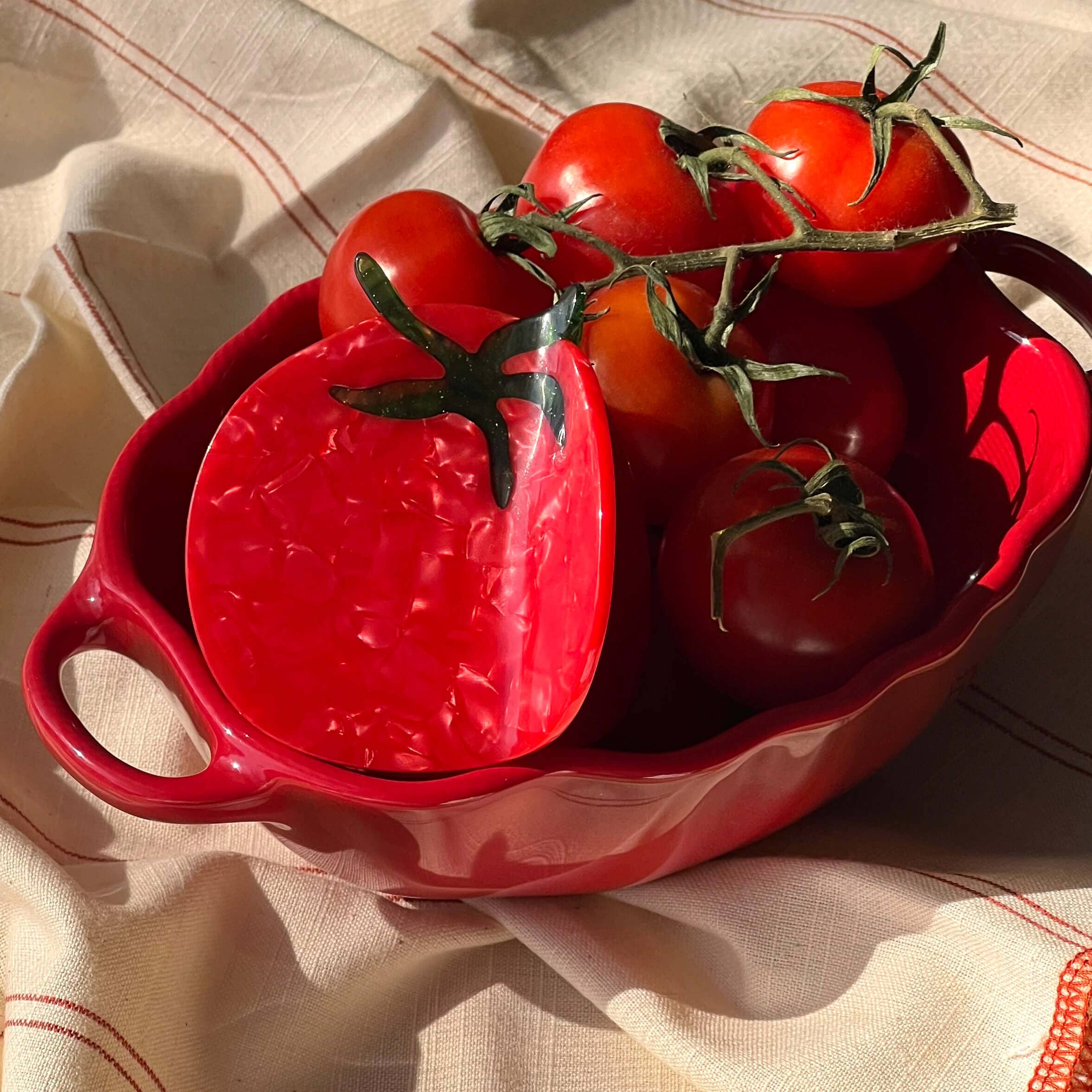 Jenny Lemons - Wholesale Hair Clip - Women's - Midi Tomato Hair Claw Clip8