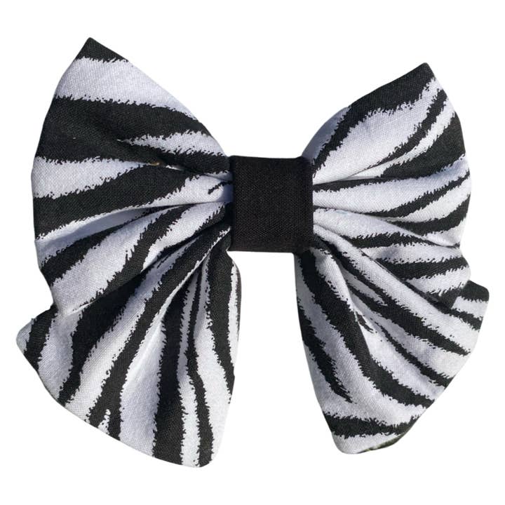 Zeemansboog voor honden met zebraprint voor wholesale door Old Dog, New Style