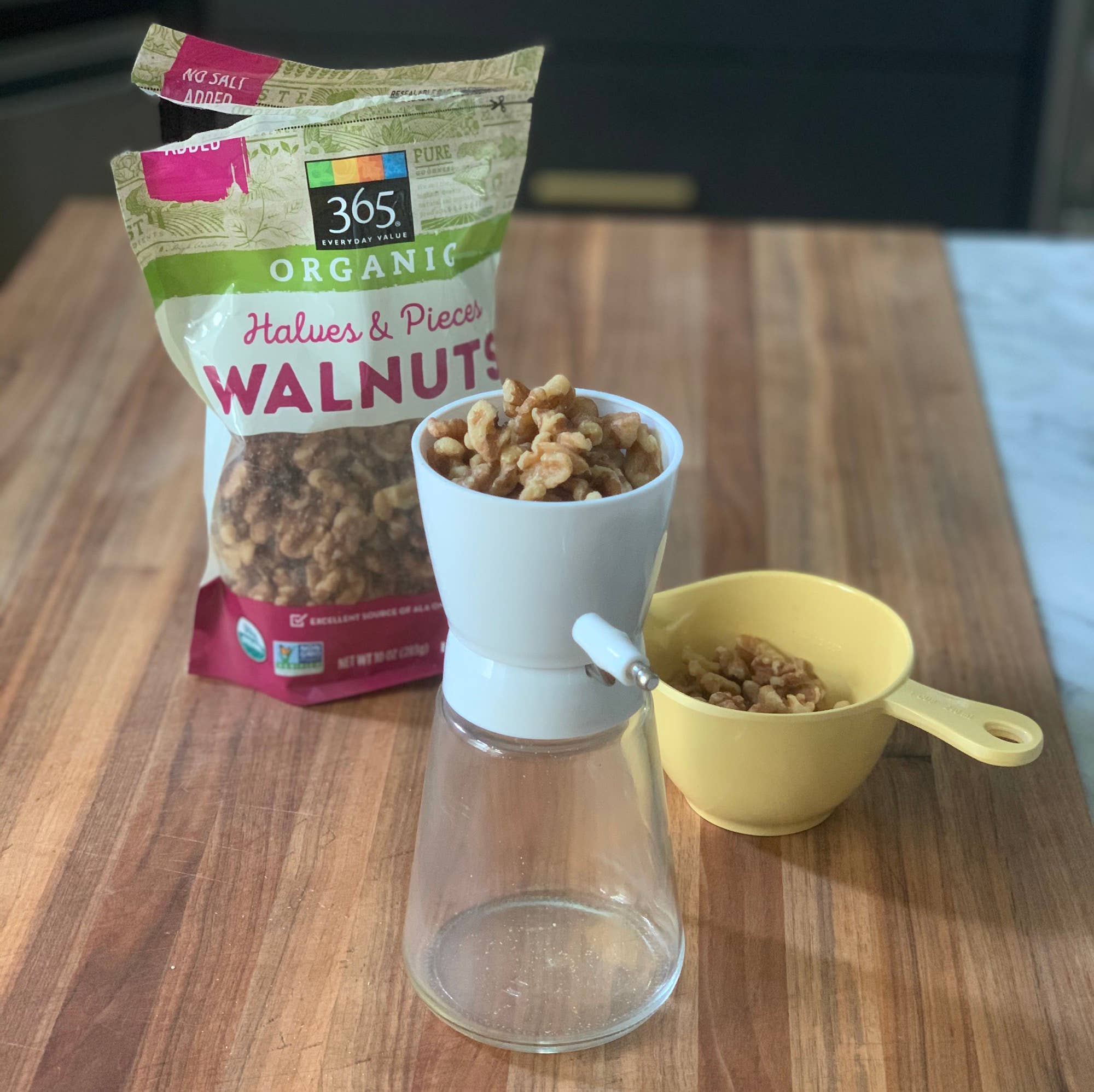 Fox Run Brands - Wholesale Kitchen Tool/Gadget - Fox Run Nut Chopper, Hand Crank, 3.5" x 5" x 7.5"6