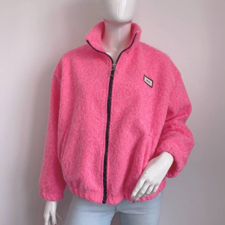 Zipped jacket with two pockets LMM-V11391 and other Purchase Wholesale side zip jacket. Free Returns & Net 60 Terms on Faire trending on Faire.