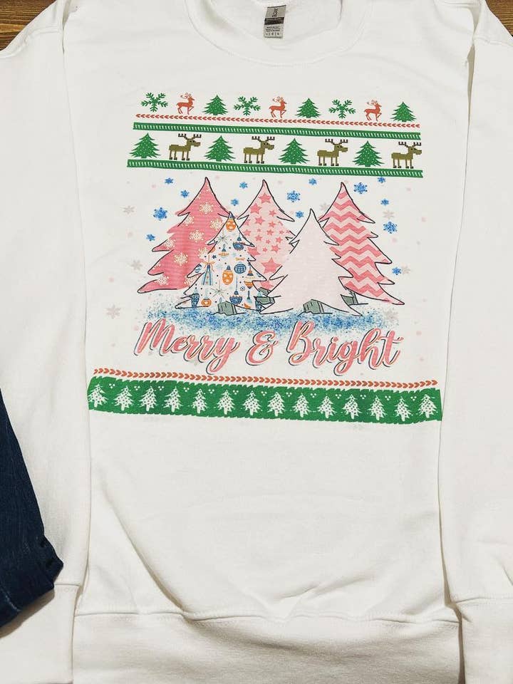 Merry & Bright Christmas met ronde hals voor wholesale door Bearded Bird Apparel