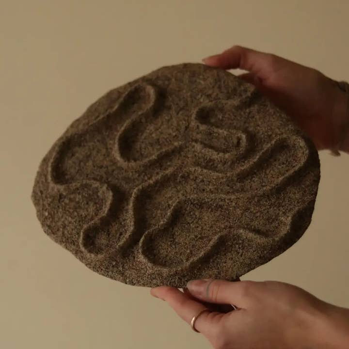 Of The Earth – Engroshandel Pyntetallerken/skål – 9” Samlet Jord Skulpturel Skål0