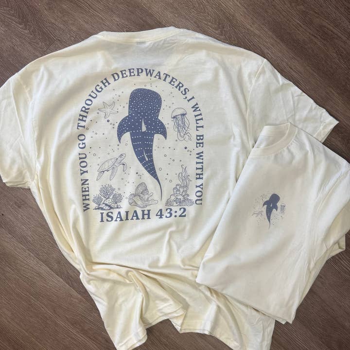 Jesaja 43:2 Tee voor wholesale door The Blake and Gray Company