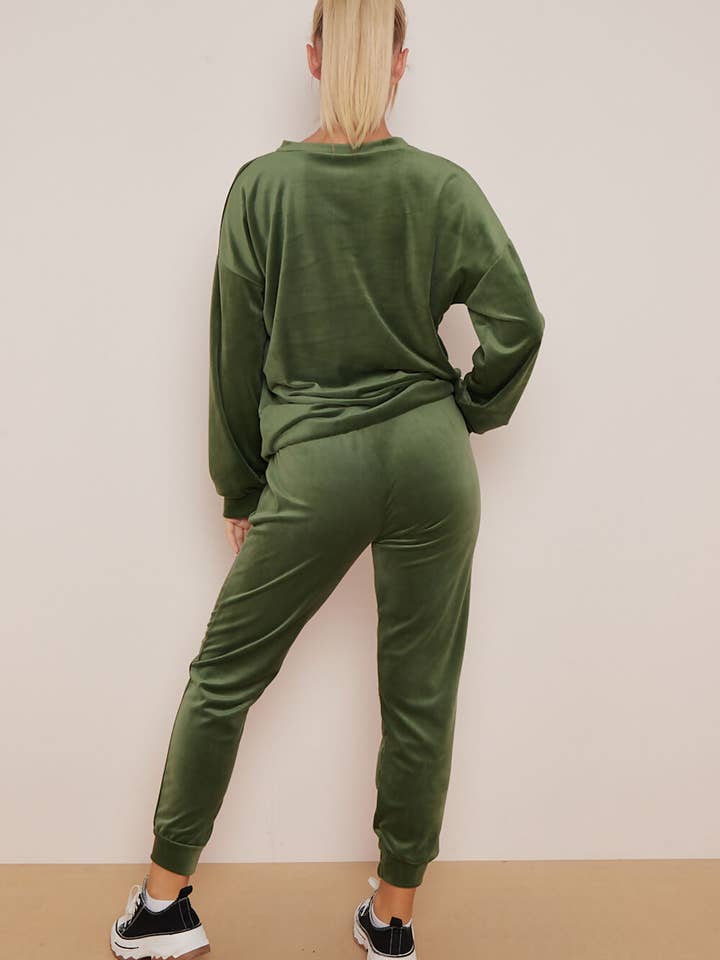 justyouroutfit - Wholesale Tracksuit – Women′s - LUXURY VELOUR FACE PRINT TRACKSUIT