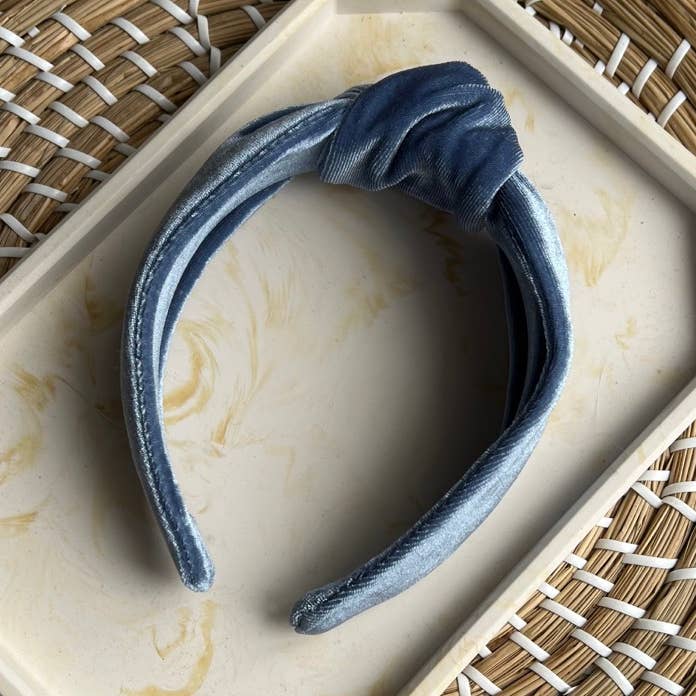 Ocean Blue Sammet Knutna Pannband för wholesale av createdbyMishka